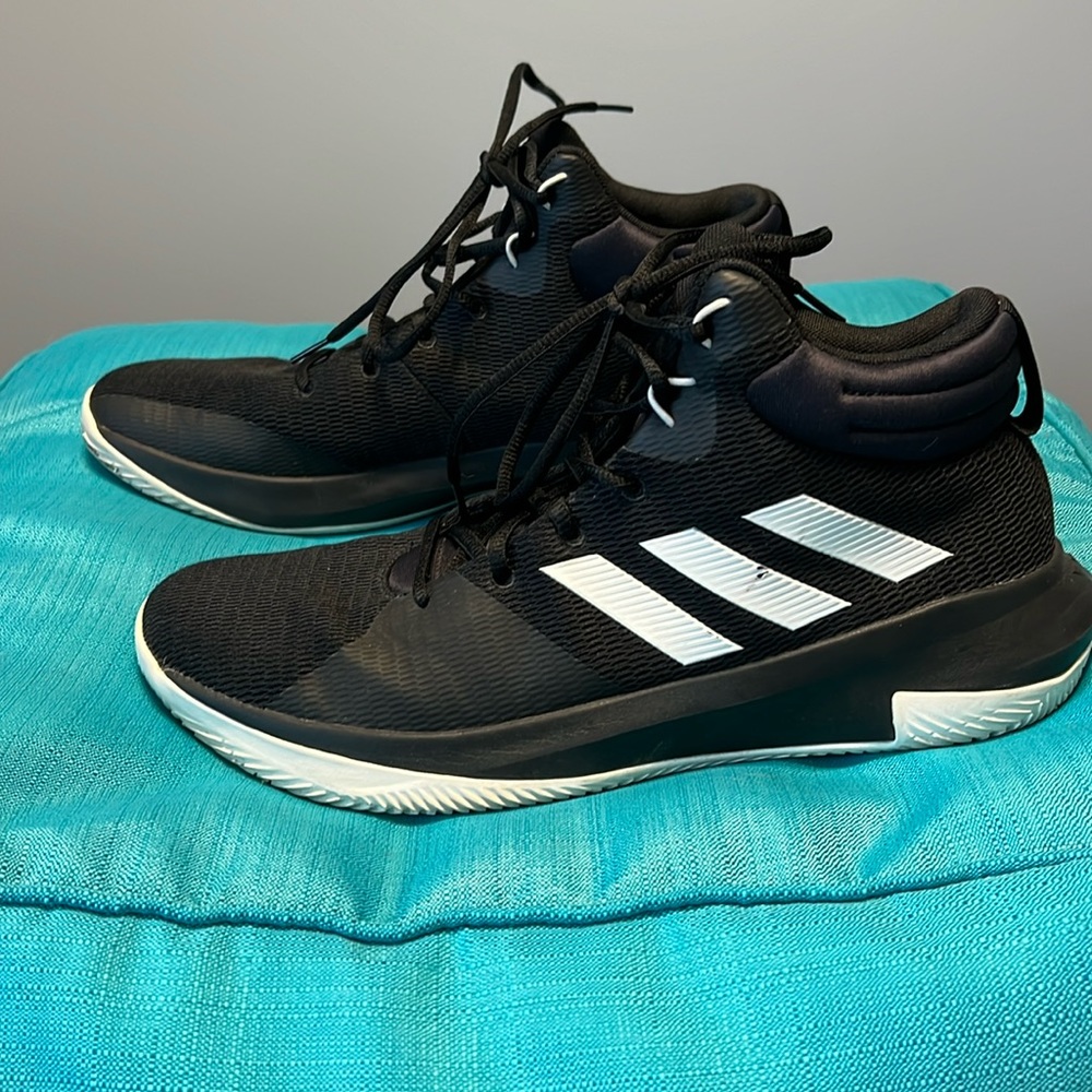 Adidas basketball shoes men’s size 10.5